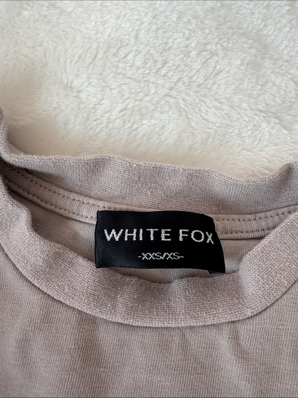 Oversized Grey White Fox Logo Tee - Picture 4 of 8